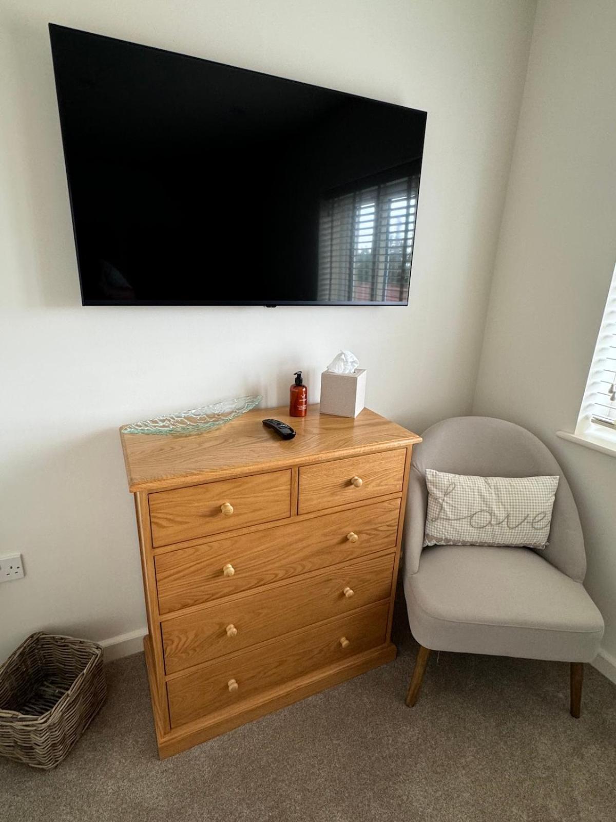 Chew View Luxury Apartment Keynsham Exterior photo