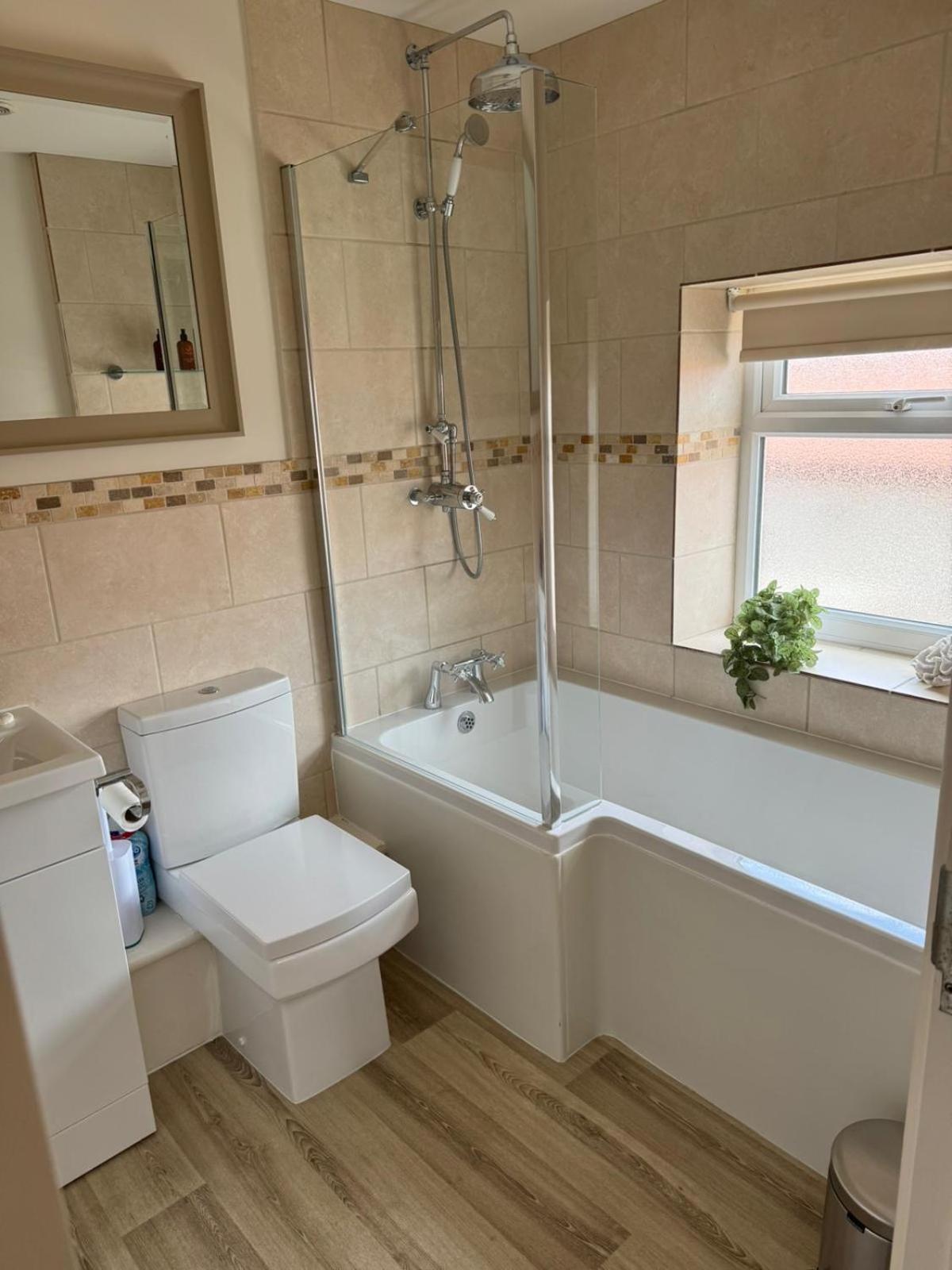Chew View Luxury Apartment Keynsham Exterior photo